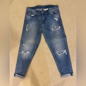DIVIDED by H&M boyfriend cropped jeans size 8
